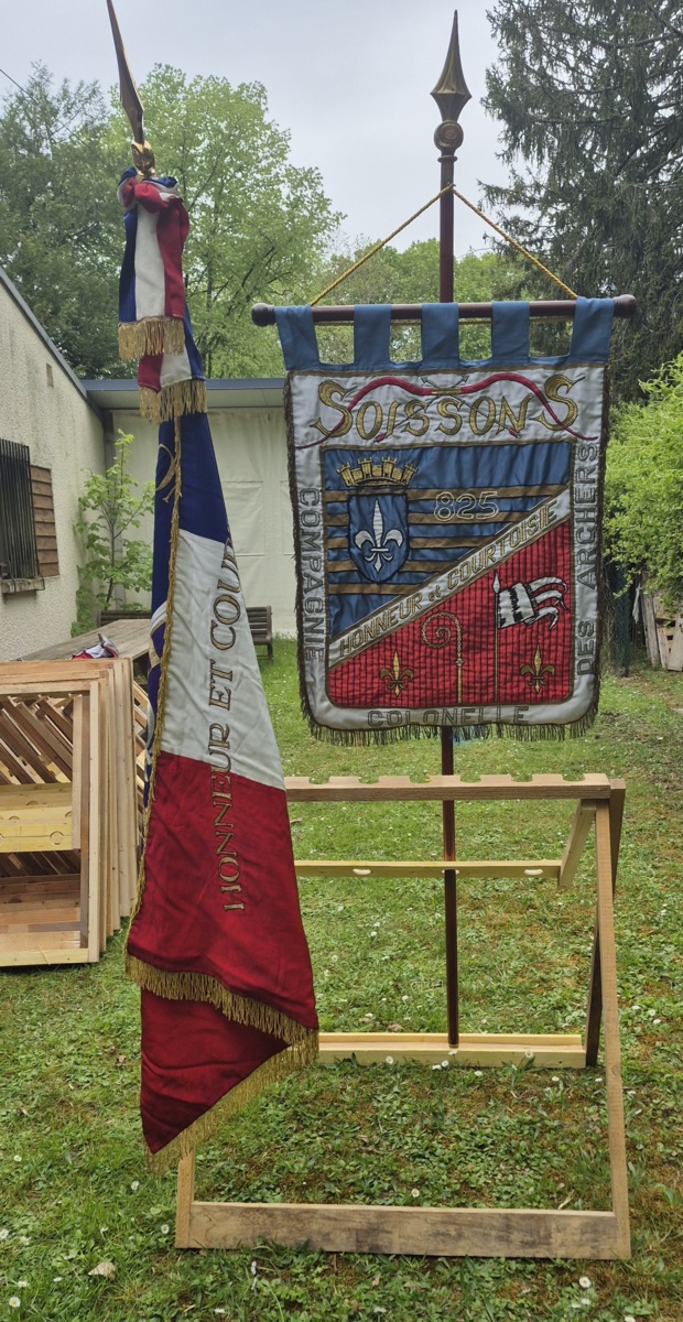 UNE PAGE SE TOURNE !