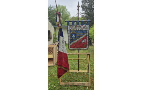 UNE PAGE SE TOURNE !